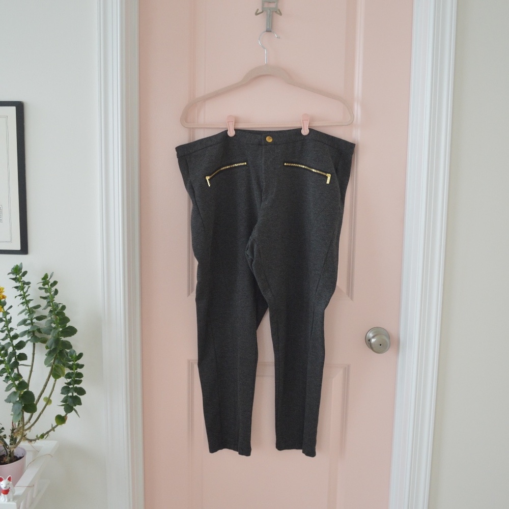 EUC Charcoal Grey IMAN Legging